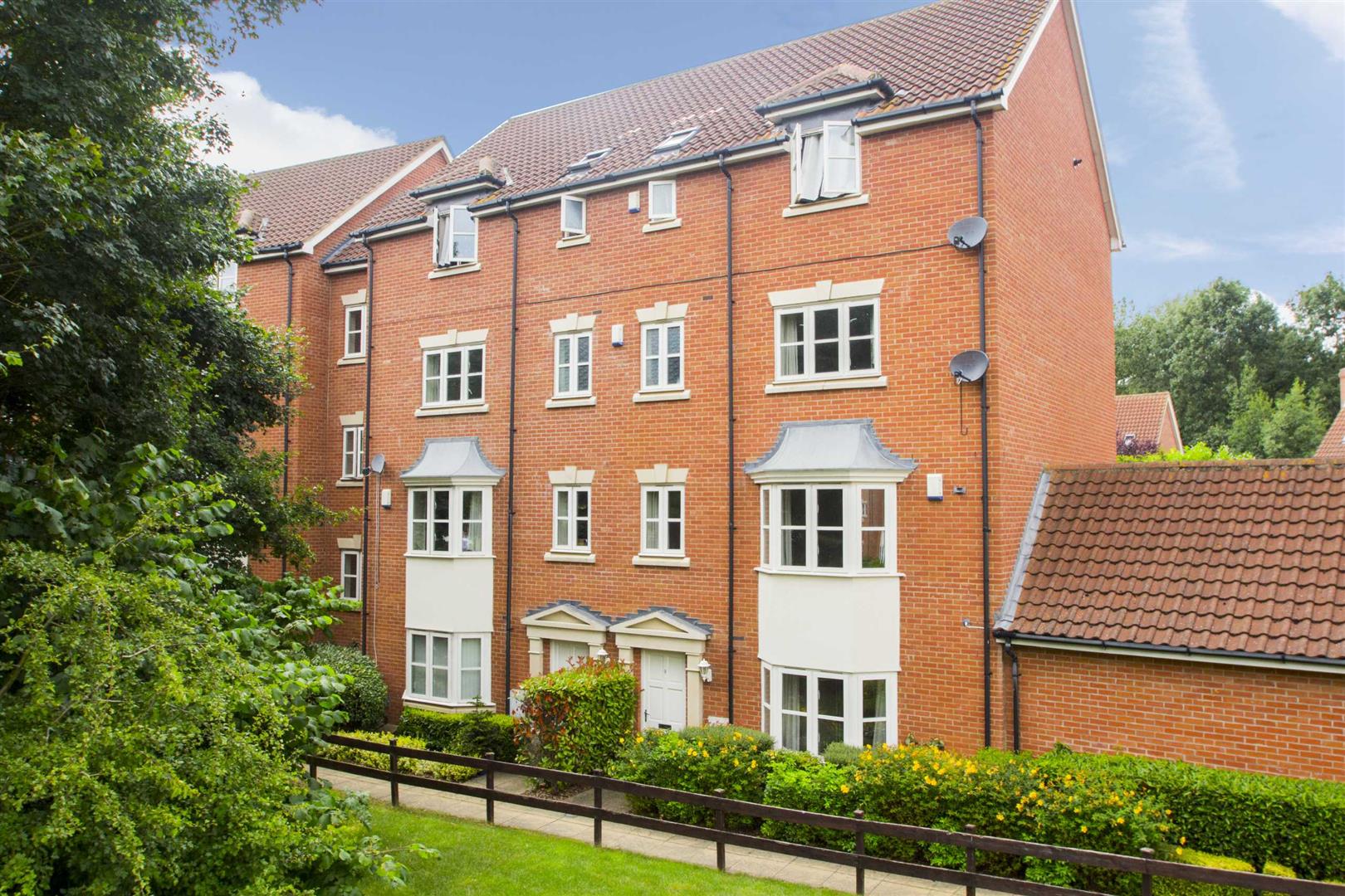 Woodall Close, Middleton, Milton Keynes